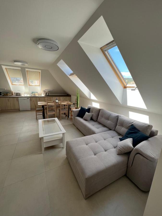 Janhaz Apartman Revfueloep Экстерьер фото